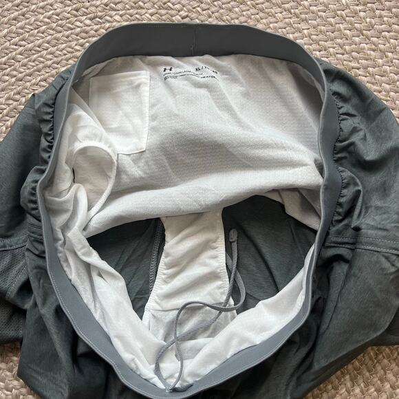 Under Armour Fly By 2.0 shorts Womens Sz XL - Picture 4 of 4